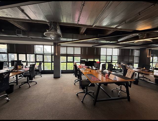 745M² OFFICE TO LET IN ROSEBANK